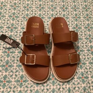Steve Madden brown Sandals size 9.5  NWT smoke/pet free home